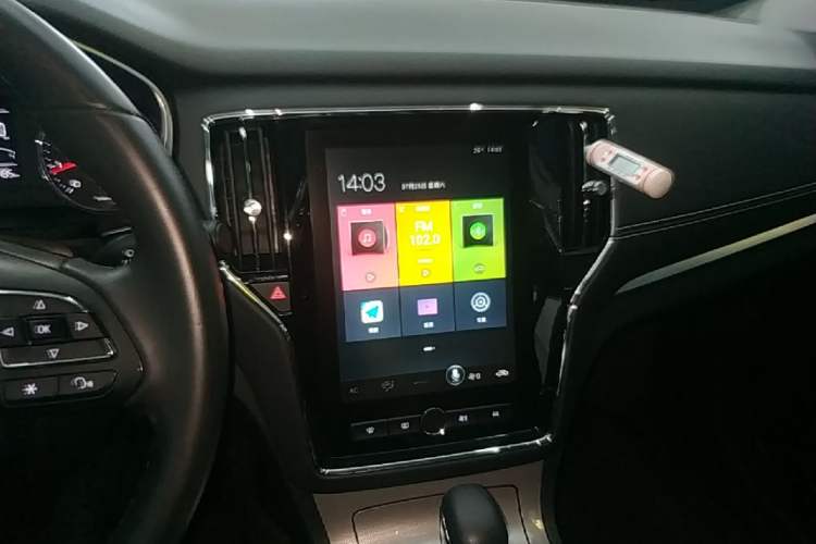 Used Roewe RX5 2020 20T Automatic 4G Connect Excellence Edition Audio And AC Panel