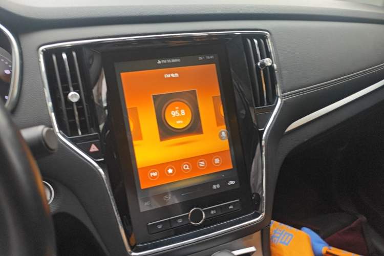 Used Roewe RX5 2020 20T Automatic 4G Connect Superior Flagship Edition Audio And AC Panel