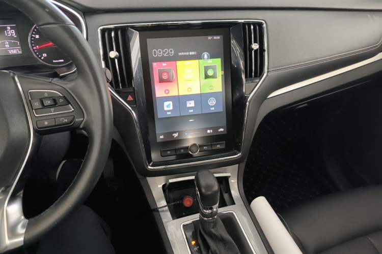 Used Roewe RX5 2020 20T Automatic 4G Connect Superior Flagship Edition Audio And AC Panel