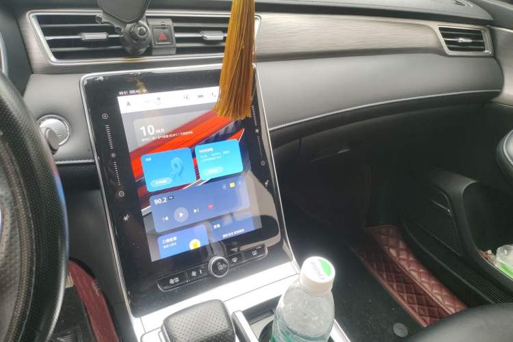 Used Roewe RX5 2020 20T Automatic 4G Connected Million Edition Audio And AC Panel