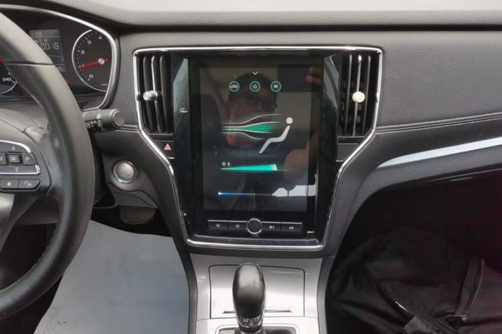 Used Roewe RX5 2020 20T Automatic 4G Connect Superior Flagship Edition Audio And AC Panel