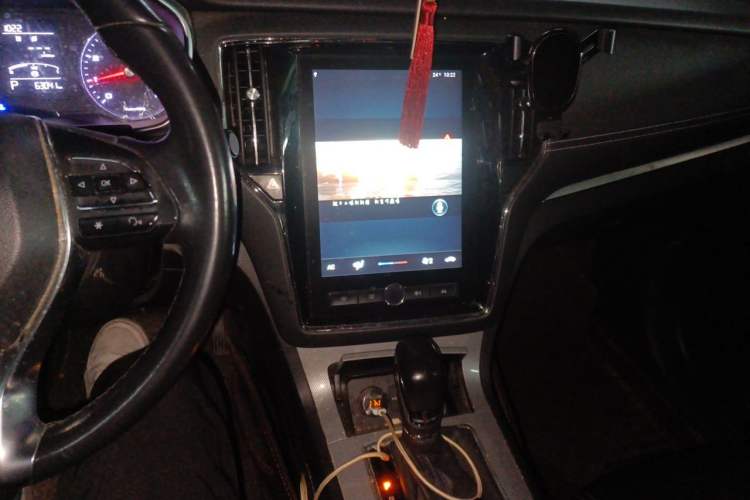 Used Roewe RX5 2020 20T Automatic 4G Connect Superior Flagship Edition Audio And AC Panel
