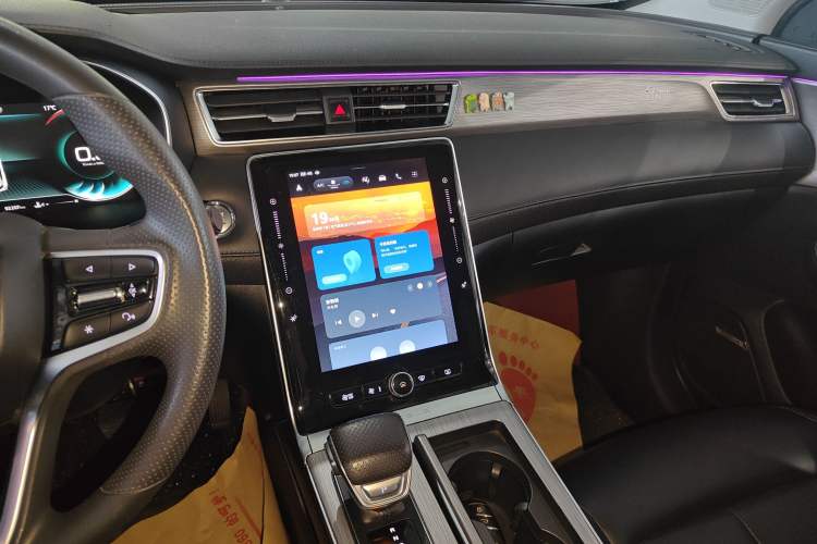 Used Roewe RX5 2020 PLUS 300TGI Automatic Ali National Style Luxury Edition Audio And AC Panel