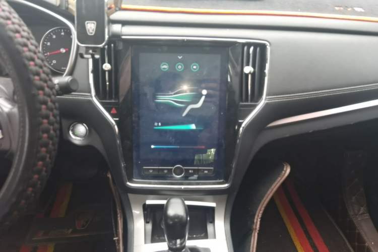Used Roewe RX5 2020 20T Automatic 4G Connect Superior Flagship Edition Audio And AC Panel