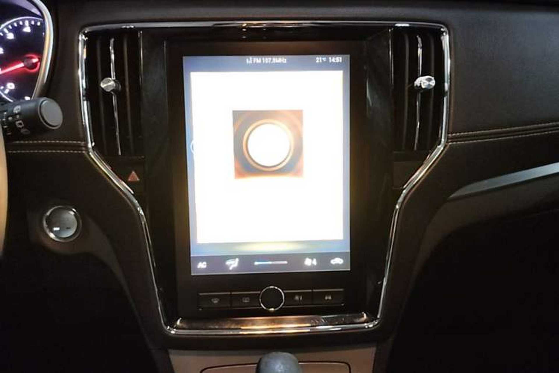 Used Roewe RX5 2020 20T Automatic 4G Connected Million Edition Audio And AC Panel