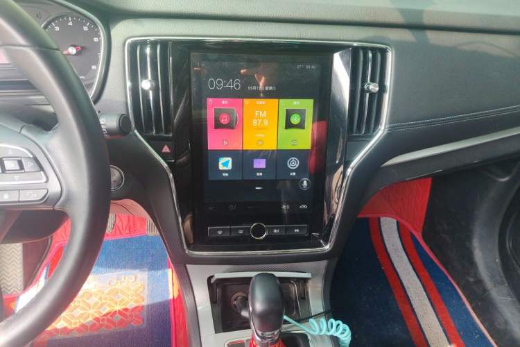 Used Roewe RX5 2020 20T Automatic 4G Connected Million Edition Audio And AC Panel