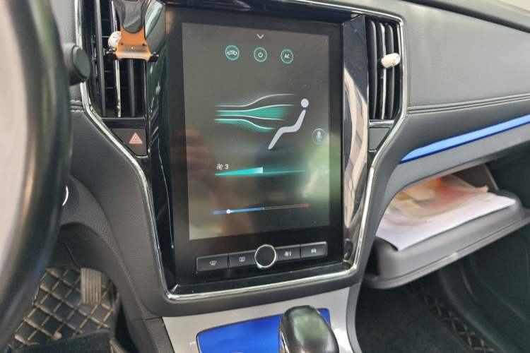 Used Roewe RX5 2020 20T Automatic 4G Connect Excellence Edition Audio And AC Panel