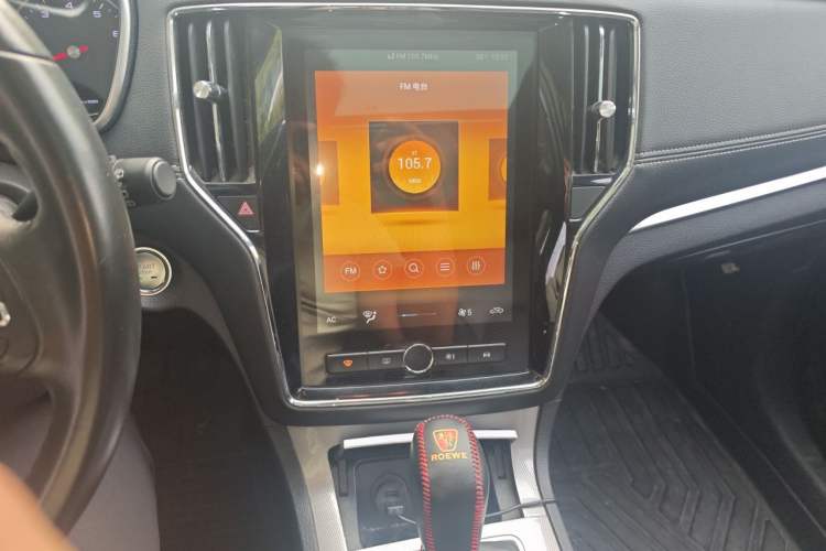 Used Roewe RX5 2020 20T Automatic 4G Connect Superior Flagship Edition Audio And AC Panel