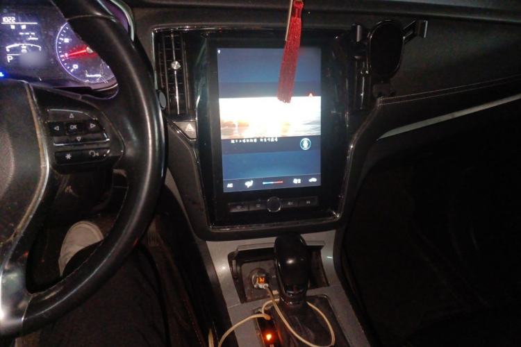 Used Roewe RX5 2020 20T Automatic 4G Connect Superior Flagship Edition Audio And AC Panel