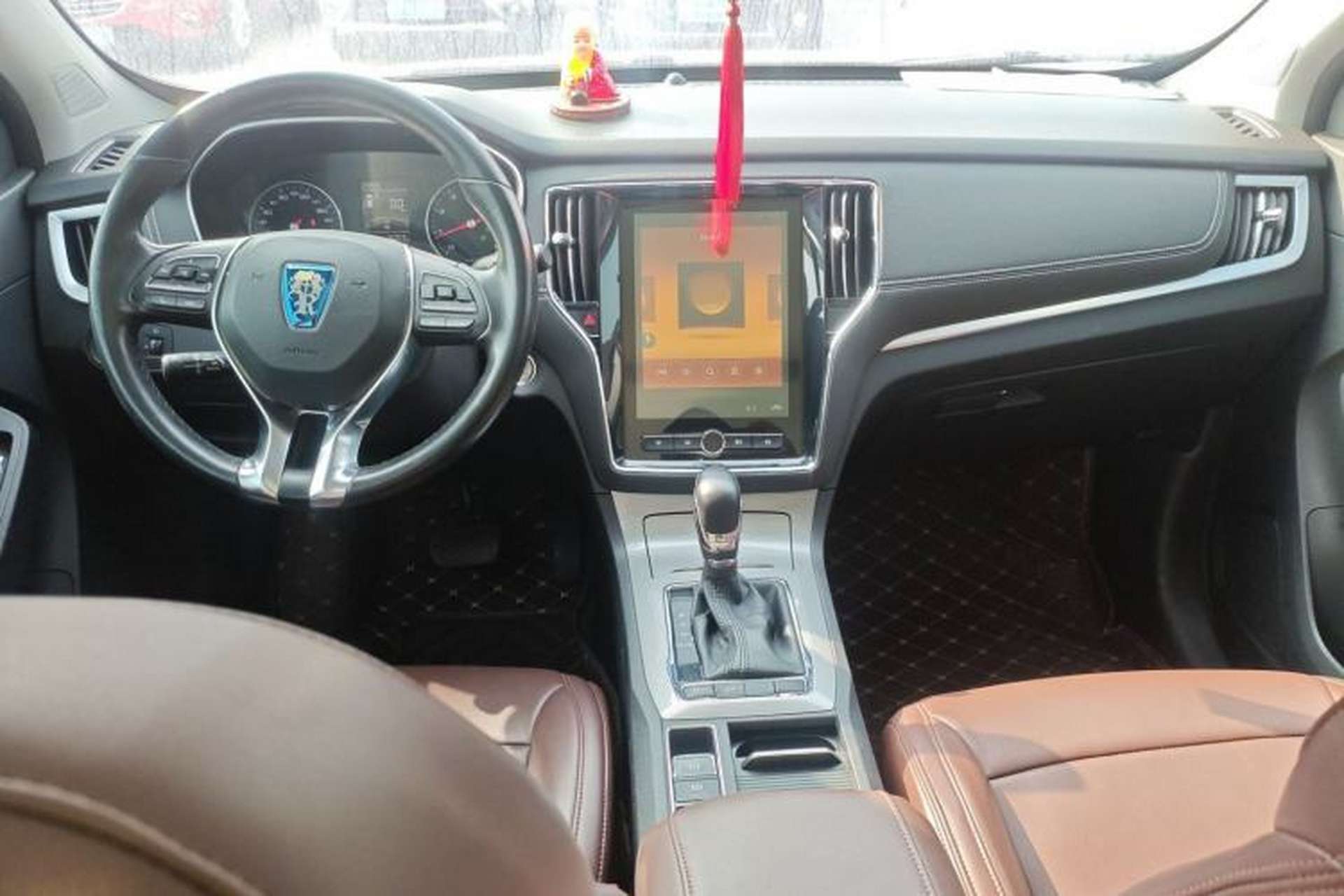 Used Roewe RX5 2020 20T Automatic 4G Connect Superior Flagship Edition Center Console