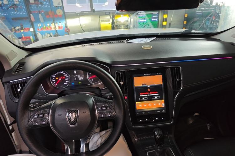 Used Roewe RX5 2020 20T Automatic 4G Connect Superior Flagship Edition Center Console