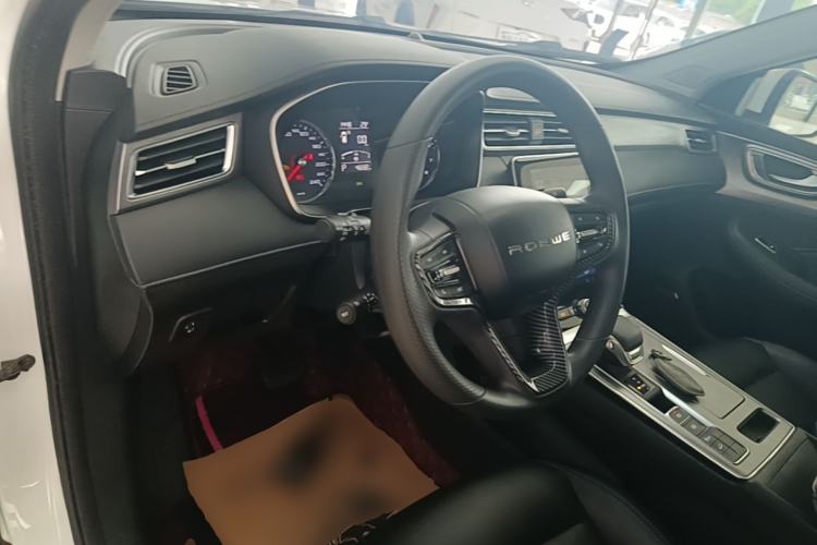 Used Roewe RX5 2020 PLUS 300TGI Automatic Ali National Style Luxury Edition Center Console
