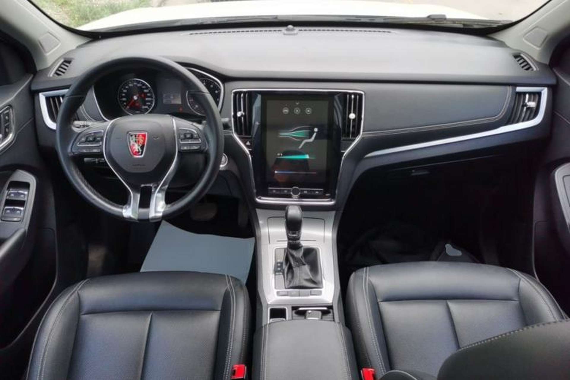 Used Roewe RX5 2020 20T Automatic 4G Connect Superior Flagship Edition Center Console