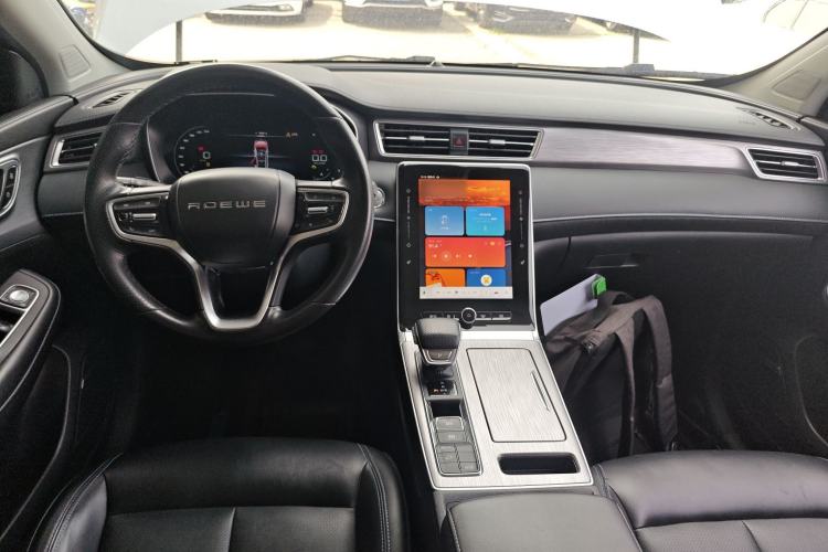 Used Roewe RX5 2020 PLUS 300TGI Automatic Ali National Trend Flagship Edition Center Console