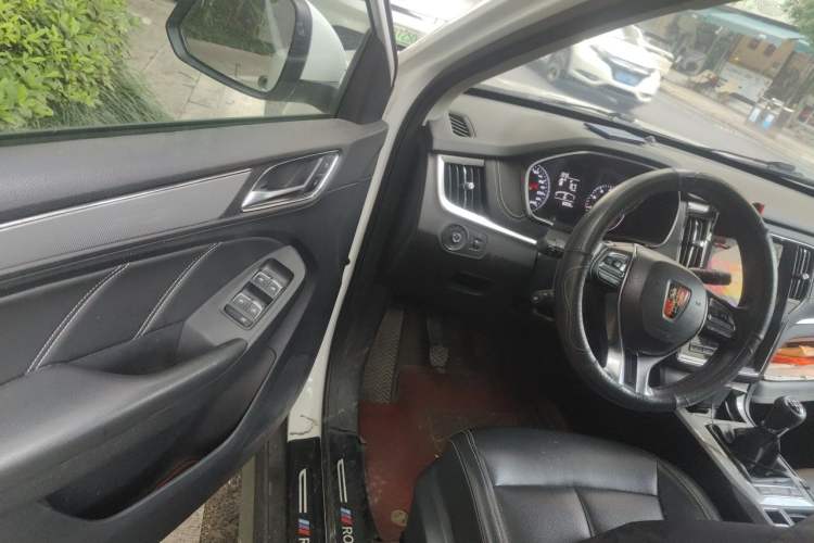 Used Roewe RX5 2020 20T Manual 4G Connect Super-Luxury Flagship Edition Driver Seat
