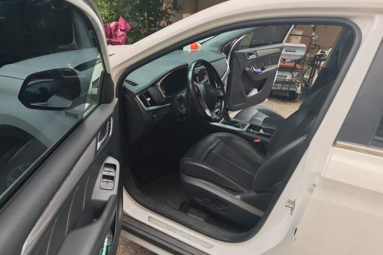 Used Roewe RX5 2020 20T Automatic 4G Connect Superior Flagship Edition Driver Seat