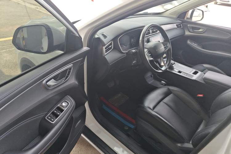 Used Roewe RX5 2020 PLUS 300TGI Automatic Ali National Trend Flagship Edition Driver Seat