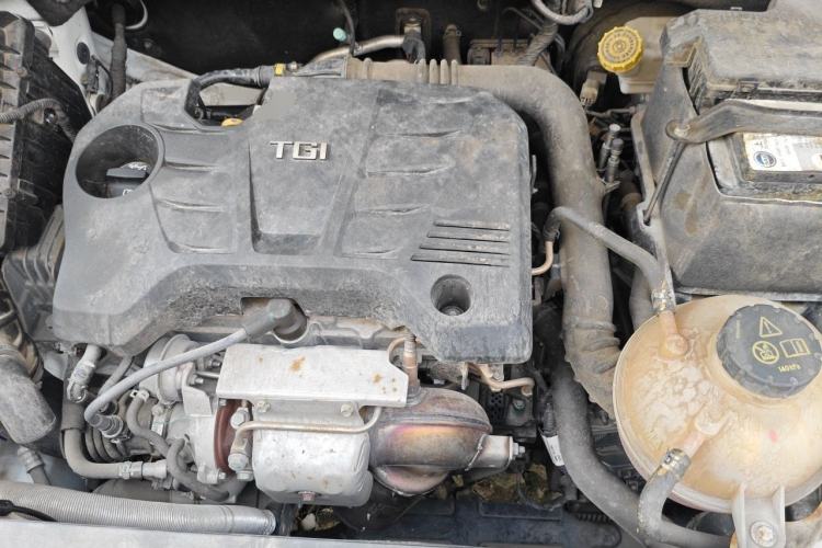 Used Roewe RX5 2020 20T Automatic 4G Connect Superior Flagship Edition Engine Bay