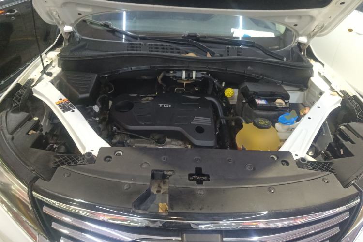 Used Roewe RX5 2020 20T Automatic Ali Smart Connectivity Beyond Intelligent Edition Engine Bay