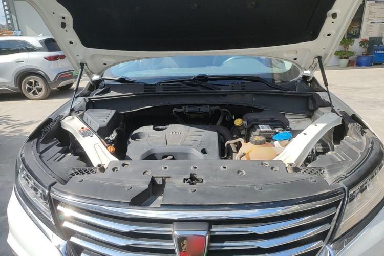 Used Roewe RX5 2020 20T Automatic 4G Connect Superior Flagship Edition Engine Bay
