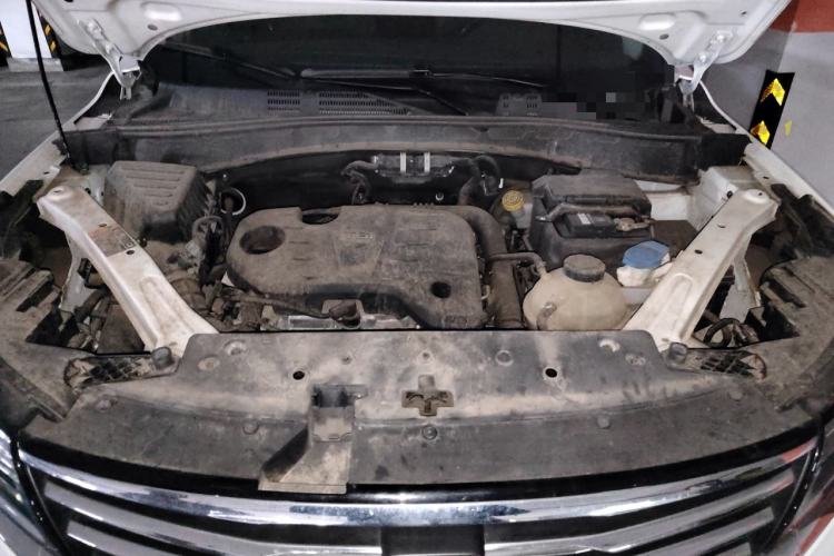 Used Roewe RX5 2020 20T Automatic 4G Connected Million Edition Engine Bay