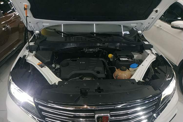 Used Roewe RX5 2020 20T Automatic 4G Connect Excellence Edition Engine Bay