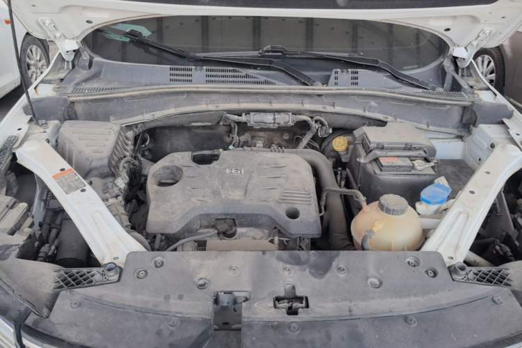 Used Roewe RX5 2020 20T Automatic 4G Connect Excellence Edition Engine Bay