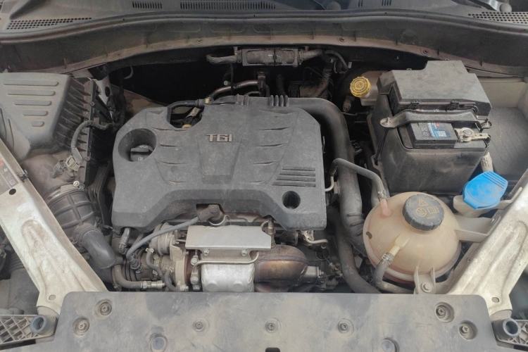 Used Roewe RX5 2020 20T Manual 4G Connect Super-Luxury Flagship Edition Engine Bay