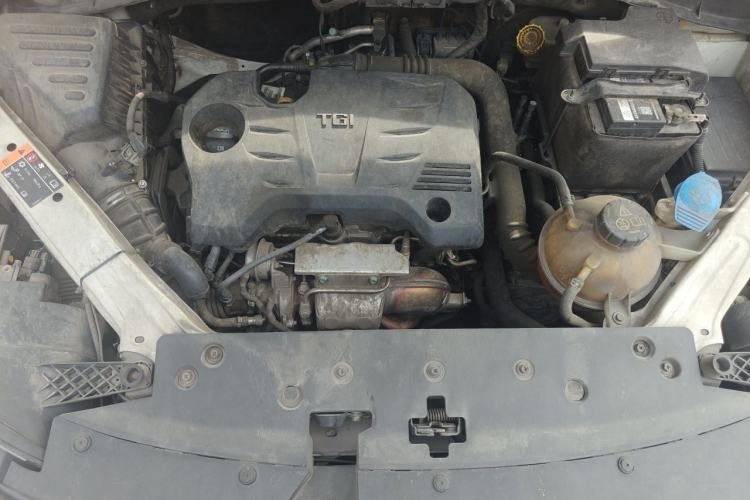 Used Roewe RX5 2020 20T Automatic 4G Connect Superior Flagship Edition Engine Bay