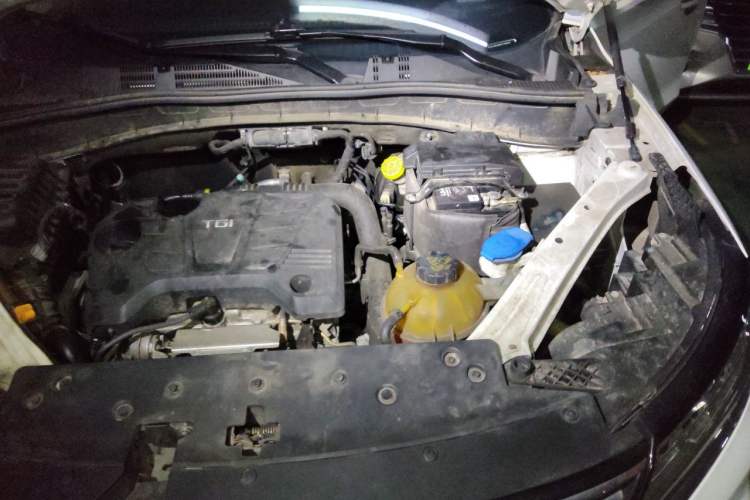 Used Roewe RX5 2020 20T Automatic 4G Connect Superior Flagship Edition Engine Bay Left