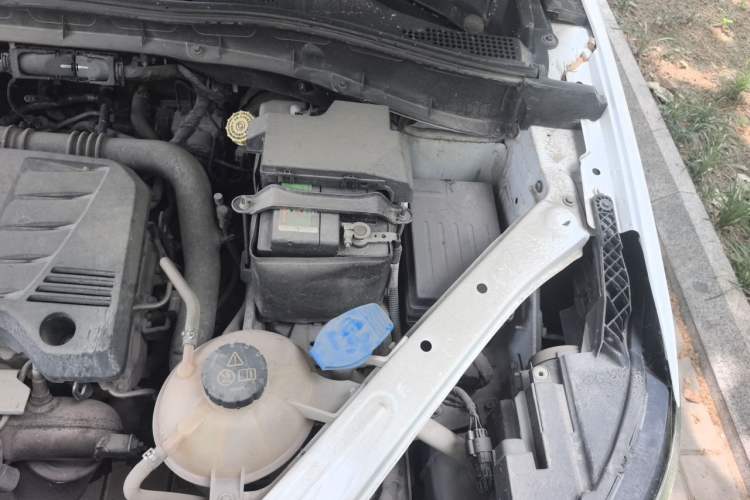 Used Roewe RX5 2020 20T Automatic 4G Connect Excellence Edition Engine Bay Left