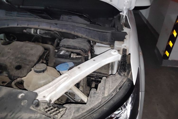 Used Roewe RX5 2020 20T Automatic 4G Connected Million Edition Engine Bay Left