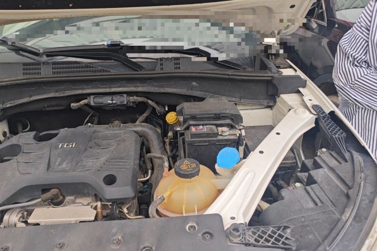 Used Roewe RX5 2020 20T Automatic 4G Connect Superior Flagship Edition Engine Bay Left