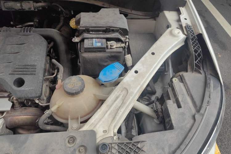 Used Roewe RX5 2020 20T Manual 4G Connect Super-Luxury Flagship Edition Engine Bay Left