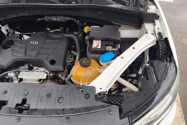 Used Roewe RX5 2020 20T Automatic 4G Connect Superior Flagship Edition Engine Bay Left