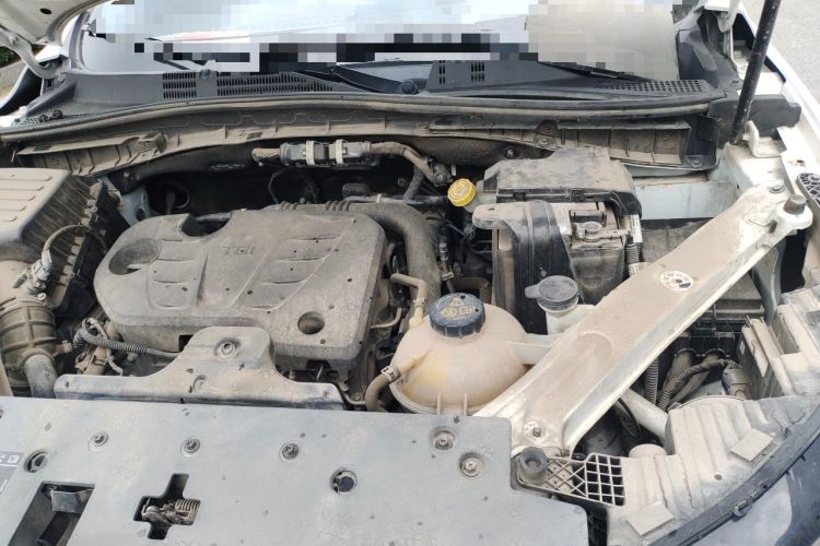 Used Roewe RX5 2020 20T Automatic 4G Connected Million Edition Engine Bay Left