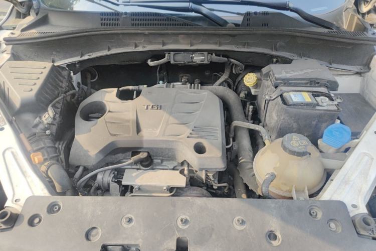 Used Roewe RX5 2020 20T Automatic 4G Connect Superior Flagship Edition Engine Bay