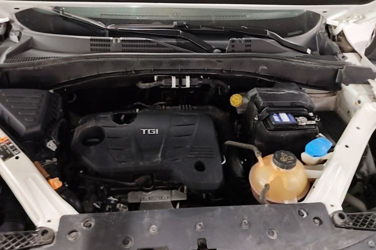 Used Roewe RX5 2020 20T Automatic 4G Connected Million Edition Engine Bay
