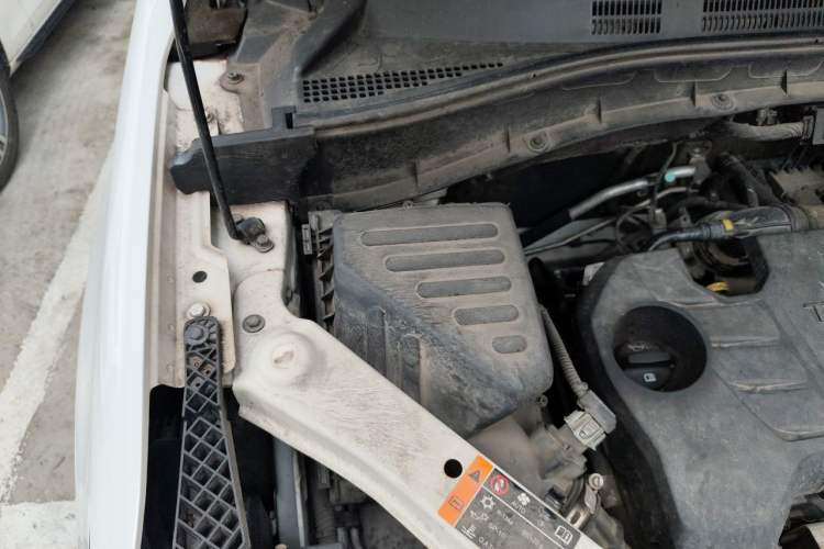 Used Roewe RX5 2020 20T Automatic 4G Connect Superior Flagship Edition Engine Bay Right