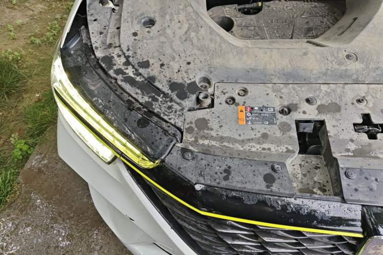 Used Roewe RX5 2020 PLUS 300TGI Automatic Ali National Trend Flagship Edition Engine Bay Right