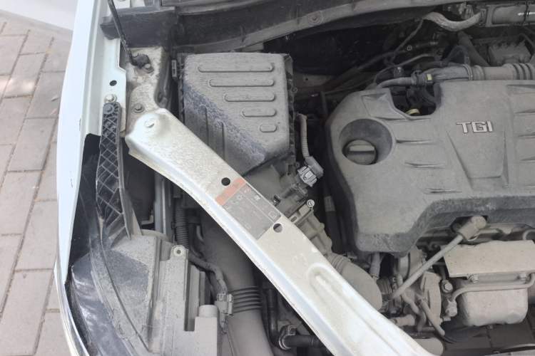 Used Roewe RX5 2020 20T Automatic 4G Connect Excellence Edition Engine Bay Right