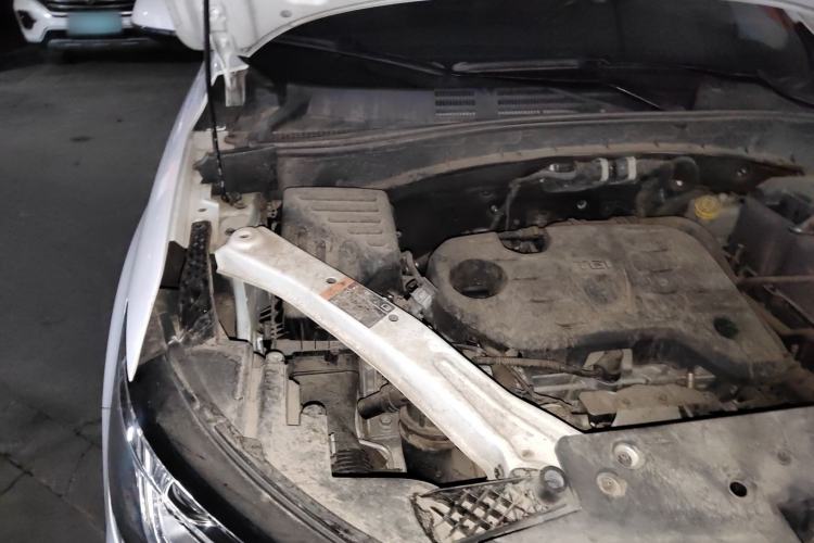 Used Roewe RX5 2020 20T Automatic 4G Connected Million Edition Engine Bay Right