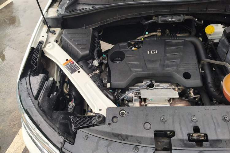Used Roewe RX5 2020 20T Automatic 4G Connect Superior Flagship Edition Engine Bay Right