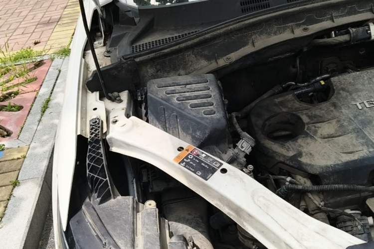 Used Roewe RX5 2020 20T Automatic 4G Connect Superior Flagship Edition Engine Bay Right
