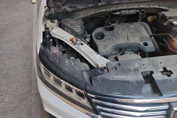 Used Roewe RX5 2020 20T Automatic 4G Connect Superior Flagship Edition Engine Bay Right