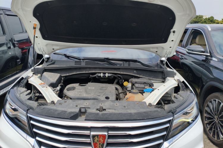 Used Roewe RX5 2020 20T Automatic 4G Connected Million Edition Engine Bay