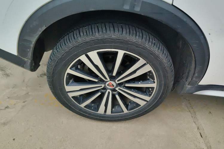 Used Roewe RX5 2020 20T Automatic 4G Connect Superior Flagship Edition Exterior 2