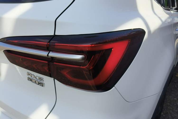 Used Roewe RX5 2020 PLUS 300TGI Automatic Ali National Style Luxury Edition Exterior 3