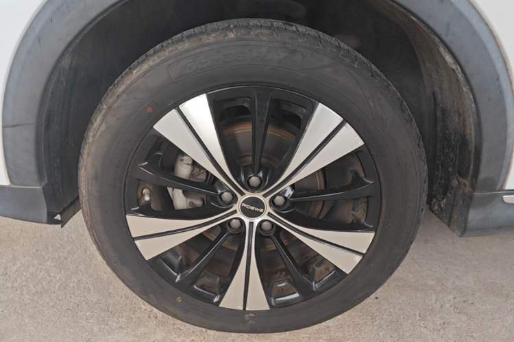 Used Roewe RX5 2020 PLUS 300TGI Automatic Ali National Style Luxury Edition Exterior 4