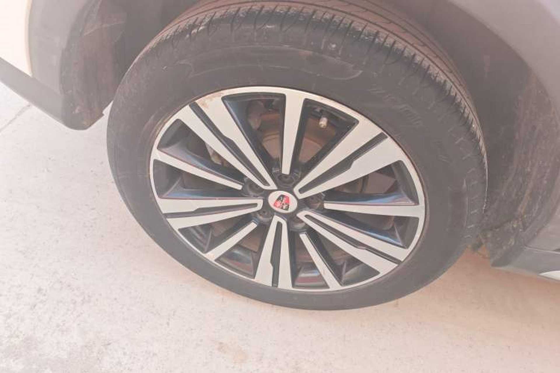 Used Roewe RX5 2020 20T Automatic 4G Connect Superior Flagship Edition Exterior 5